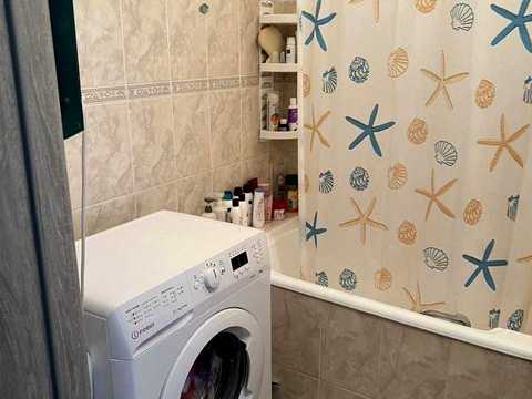 квартира за адресою Леоніда Каденюка просп. (Юрія Гагаріна), 10/2
