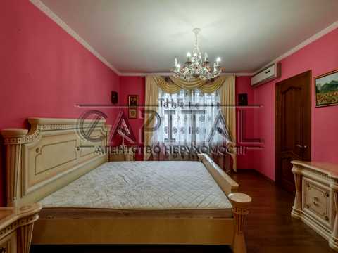 будинок за адресою с. Іванковичі, вул. Авіаторів