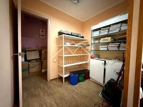 комерційна за адресою Соборності вул. (Косіора), 87