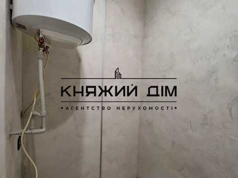 комерційна за адресою Василя Тютюнника вул. (Анрі Барбюса), 37/1