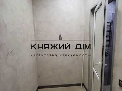 комерційна за адресою Василя Тютюнника вул. (Анрі Барбюса), 37/1
