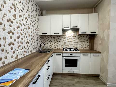 квартира за адресою Академіка Амосова вул., 61