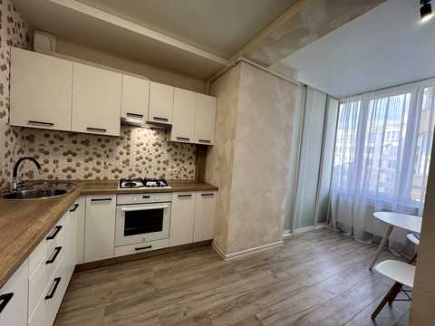 квартира за адресою Академіка Амосова вул., 61