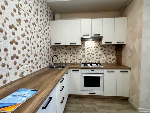 квартира за адресою Академіка Амосова вул., 61