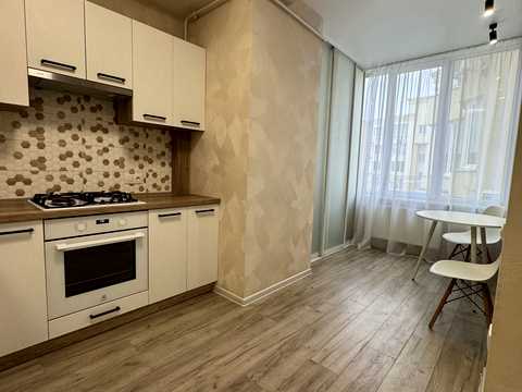 квартира за адресою Академіка Амосова вул., 61