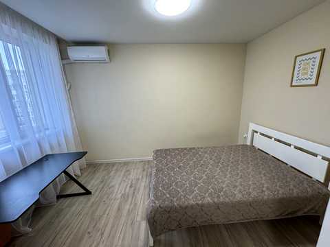 квартира за адресою Академіка Амосова вул., 61