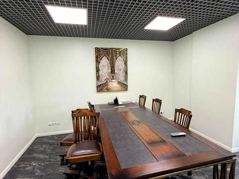 комерційна за адресою Антоновича вул. (Горького), 74
