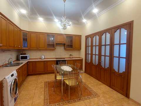 квартира за адресою Гетьмана Сагайдачного бульв. (Лідерсівський), 5