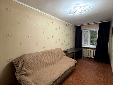квартира за адресою Михайла Комарова вул., 10/2