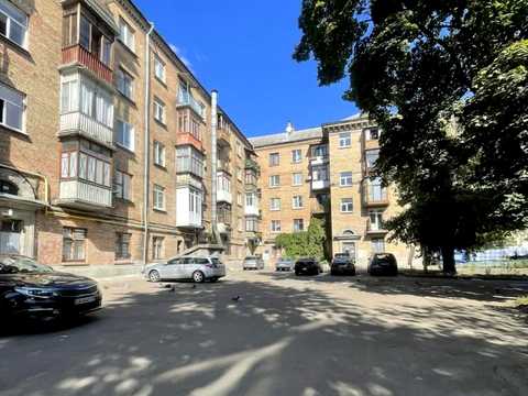 квартира за адресою Леоніда Каденюка просп. (Юрія Гагаріна), 10/2