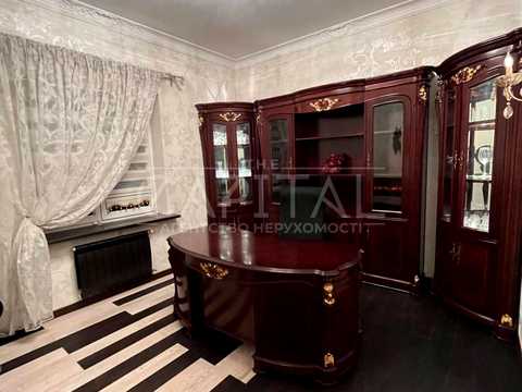 будинок за адресою с. Іванковичі, вул. Космонавтів