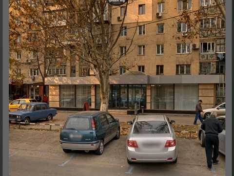комерційна за адресою Івана Фунтового вул., 40-В