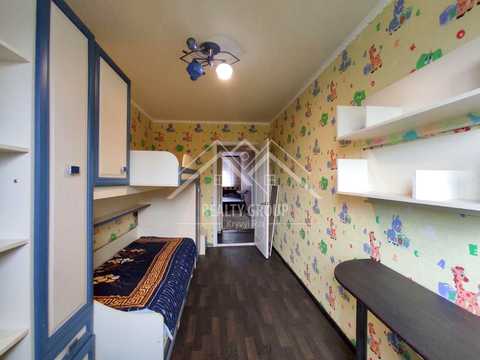 квартира за адресою Мистецька вул. (Землячки), 3