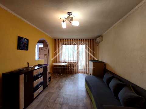 квартира за адресою Мистецька вул. (Землячки), 3