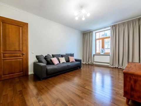 квартира за адресою Кудрявська вул., 2
