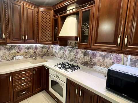 квартира за адресою Оріхуватська вул. (Бурмистенка), 10