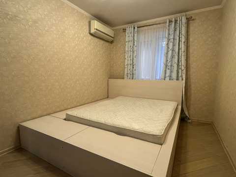 квартира за адресою Оріхуватська вул. (Бурмистенка), 10
