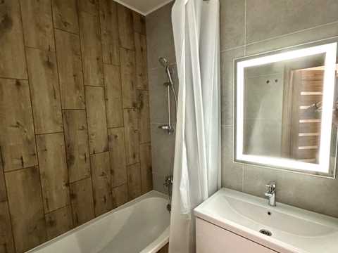 квартира за адресою Бережанська вул., 18