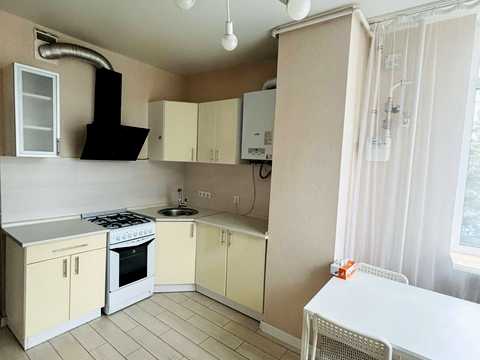 квартира за адресою Юнацька вул., 19
