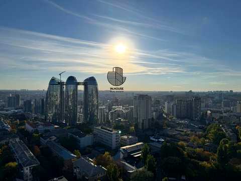 квартира за адресою Євгена Коновальця вул. (Щорса), 44-А
