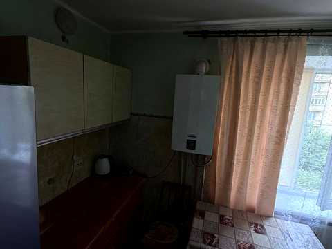 квартира за адресою Коновальця, 2