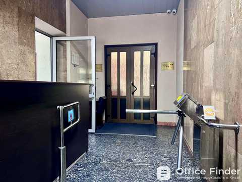 комерційна за адресою Михайла Грушевського вул., 10
