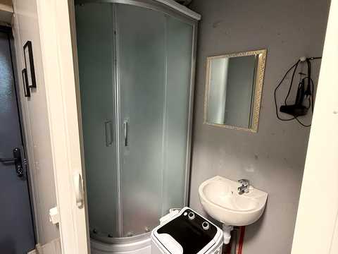 комерційна за адресою Андрія Верхогляда вул. (Михайла Драгомирова), 14-А