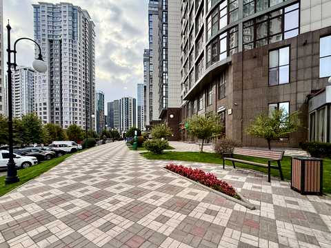 паркомісце за адресою Андрія Верхогляда вул. (Михайла Драгомирова), 20