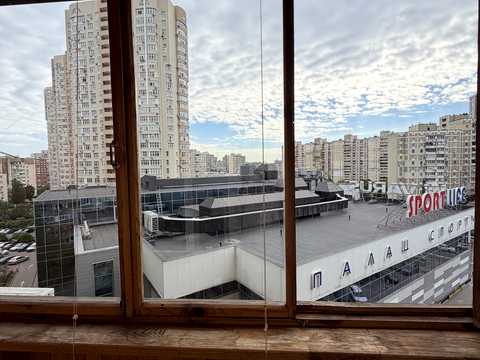 квартира по адресу Драгоманова ул., 40