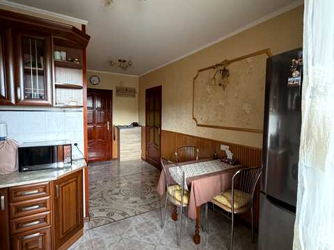 квартира по адресу Драгоманова ул., 40