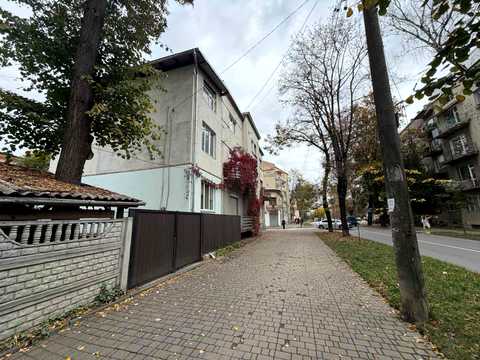 квартира за адресою Короля Данила вул., 32