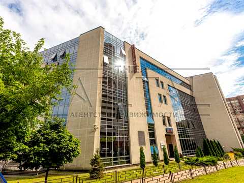 комерційна за адресою Голосіївська вул., 42