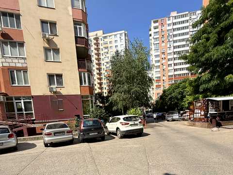 квартира по адресу Радужный массив ул., 10а