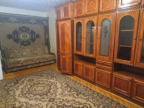 квартира за адресою Запорізька вул., 21