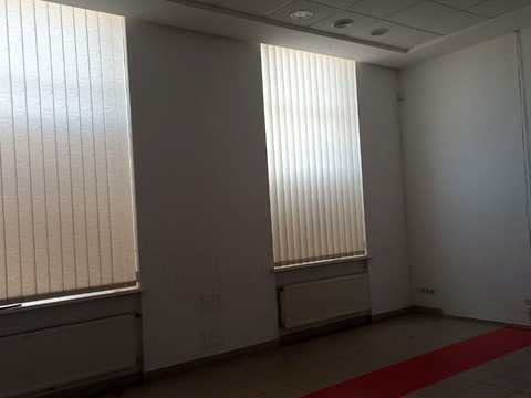 комерційна за адресою Любомира Гузара просп. (Космонавта Комарова), 38-А