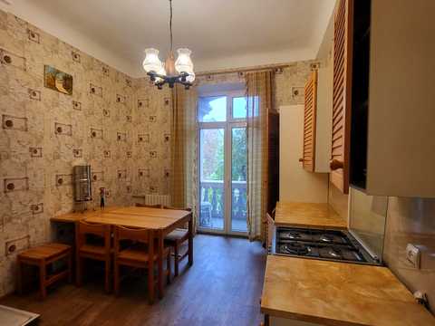 квартира за адресою Єврейська вул. (Бебеля), 19