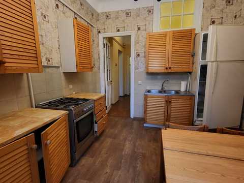квартира за адресою Єврейська вул. (Бебеля), 19