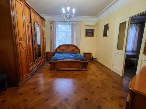 квартира за адресою Єврейська вул. (Бебеля), 19