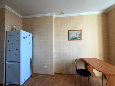 квартира за адресою Срібнокільська вул., 1