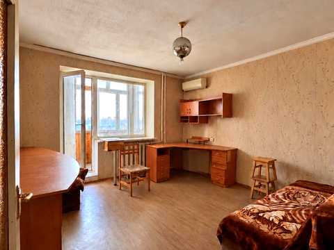 квартира за адресою Василя Барки вул. (Комбрига Петрова), 2