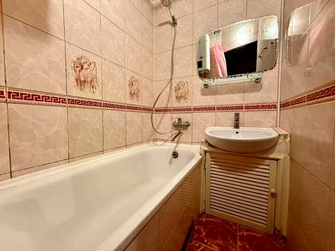 квартира за адресою Тополева вул., 6