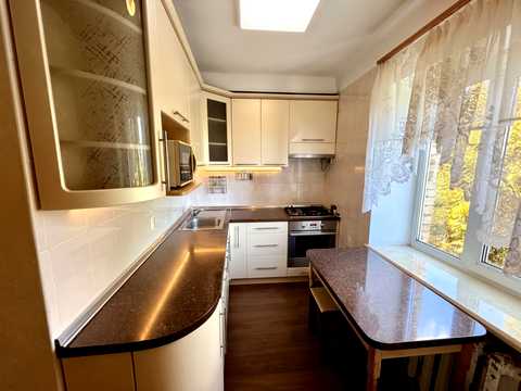 квартира за адресою Тополева вул., 6