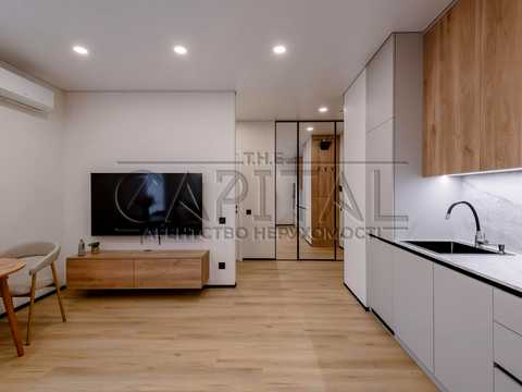 квартира за адресою Салютна вул., 2к25