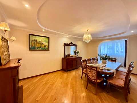 квартира за адресою Алмазова вул. (Михайла Кутузова), 4
