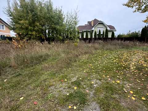 участок по адресу Вишнева