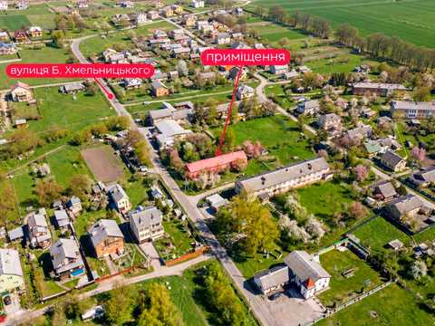 комерційна за адресою с. Підгірне, Б. Хмельницького, 7
