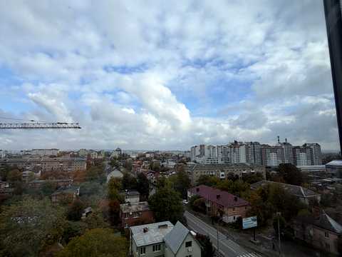 квартира за адресою Івано-Франківськ, Степана Бандери вул., (Будинок)