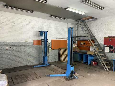комерційна за адресою Київ, Космонавта Поповича вул. (Космонавта Волкова), 4-А