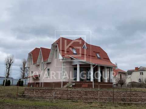 будинок за адресою Теплична вул., 9
