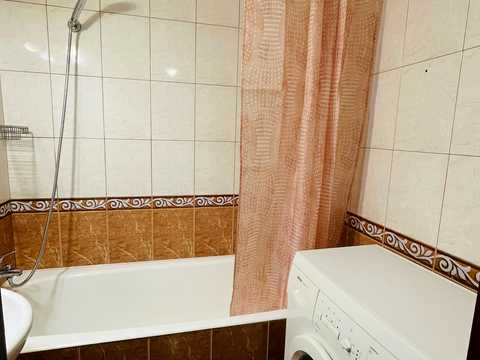 квартира по адресу Зои Гайдай ул., 3